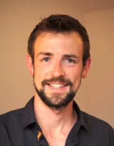 sculpteur sur bois professionnel