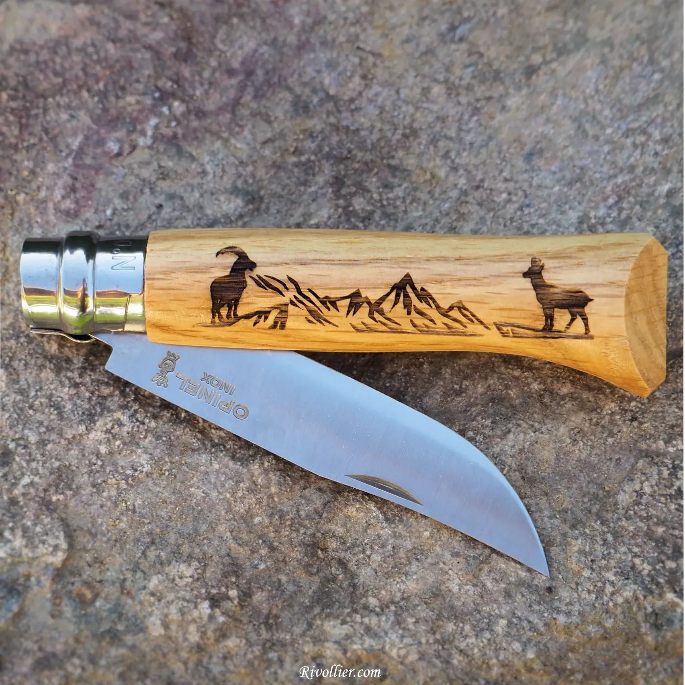 Opinel N°8 Gravé - Montagne (Bouquetin & Chamois) – Image 3