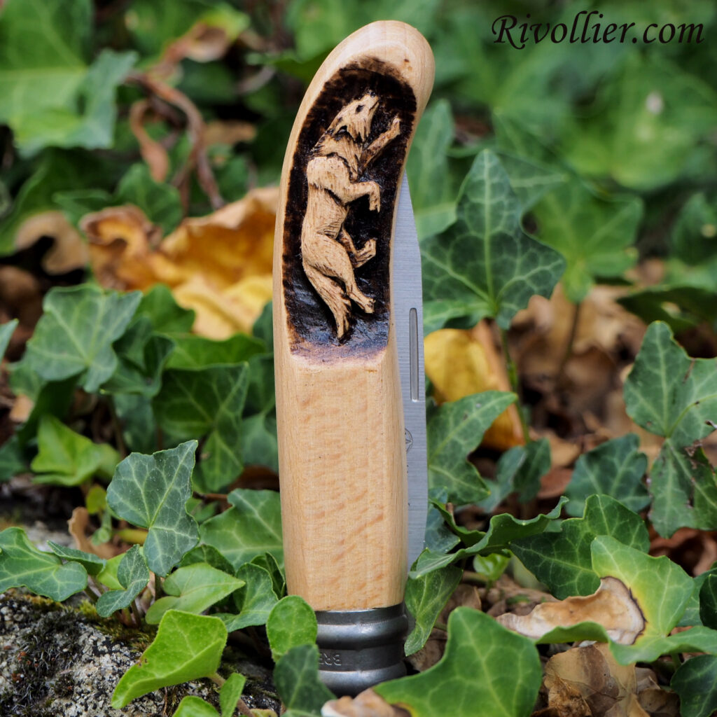 couteau en bois loup